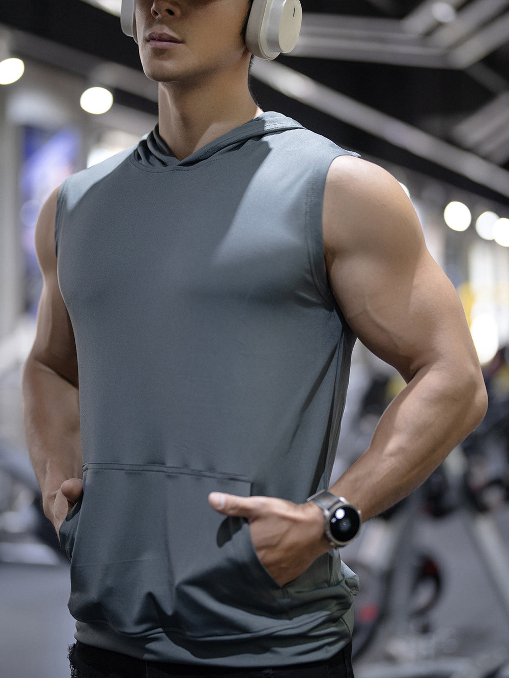 Men's New Sleeveless Hooded Vest with Pockets, Quick Dry Stretch Sports Tank Top for Running, Gym & Workout