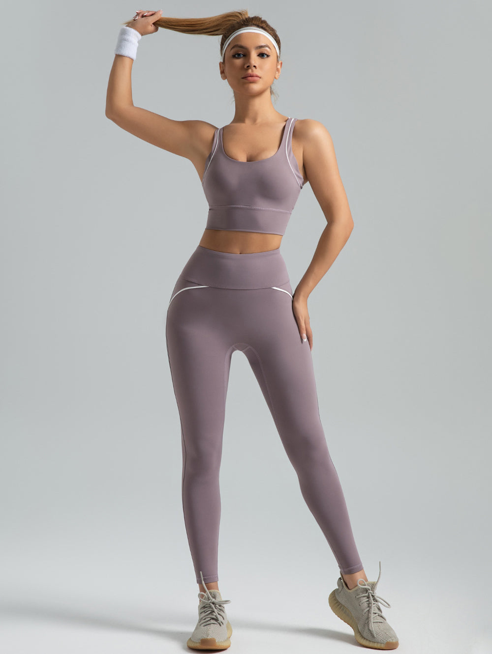 Slim Line Yoga Set, High-Intensity Workout Outfit, High Stretch Breathable Yoga Wear